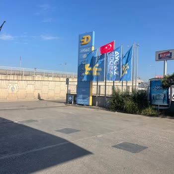 Opet Benzin İstasyonunda Kapalı Tuvalet