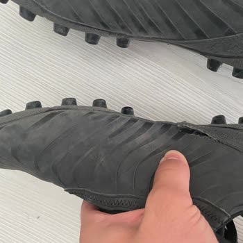 Lescon Krampon Bağcık Ve Yırtık Sorunu