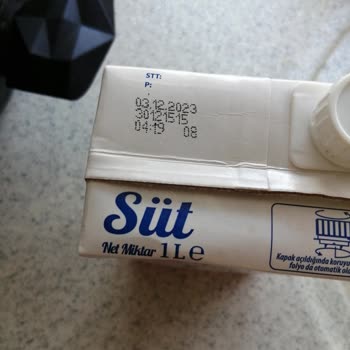 BİM Dost Sütten Zehirlenme