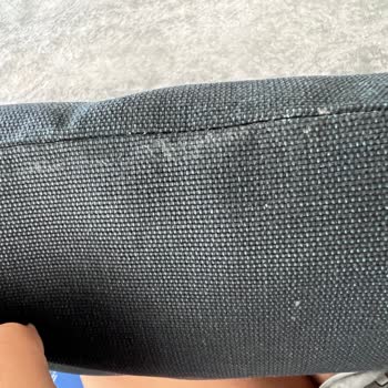 Mavi Aşınmış Lekeli Gelen Ürün