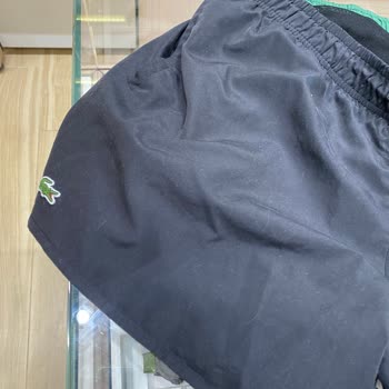 Lacoste Mayo Tüy Ve Toz Topluyor Giyilemeyecek Kadar Kötü