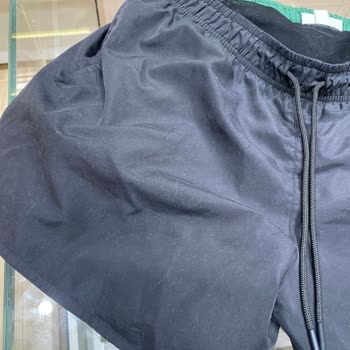 Lacoste Mayo Tüy Ve Toz Topluyor Giyilemeyecek Kadar Kötü