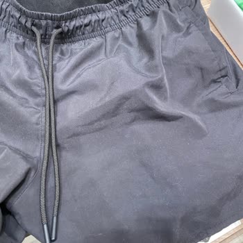 Lacoste Mayo Tüy Ve Toz Topluyor Giyilemeyecek Kadar Kötü