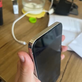 Bağdat Caddesindeki Apple Store Mağazası İlgilenmiyor