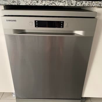 Samsung Bulaşık Makinesi İç Kısmı Paslandı