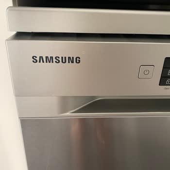 Samsung Bulaşık Makinesi İç Kısmı Paslandı