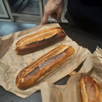 Usta Dönerci Yanmış Kapkara Ekmekleri