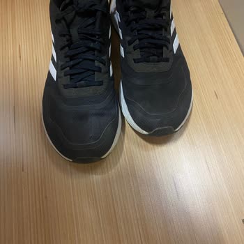 adidas Yırtılan Üründe Değişim Yapılmaması