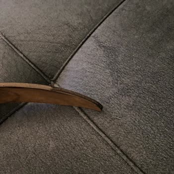 Derimod Kemerin Kullanılmadan Yıpranması Ve Ürününe Destek Sağlaması