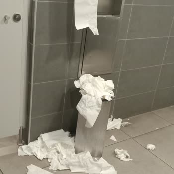 Ankara Bilkent Şehir Hastanesi Hastane Temizliği Ve Yemek Hizmeti Sorunu