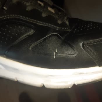 4 Ayda Hummel'in Spor Ayakkabısının Hali Ortada