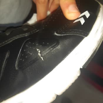 4 Ayda Hummel'in Spor Ayakkabısının Hali Ortada