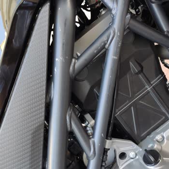 CFMOTO NK250 Sıfır Motorda Çizik Hasarı