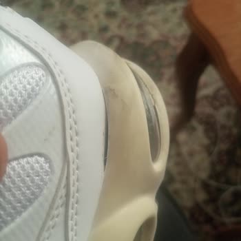 Nike Kısa Sürede Ayakkabı Yırtılması