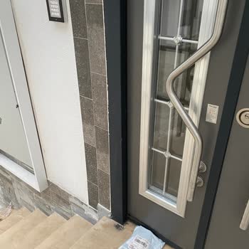 Sürat Kargo'nun Kargolarımızı Apartman Kapılarına Fırlatması