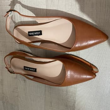 Nine West Babetin Alt Tabanı Koptu