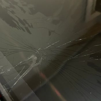 Trendyol'dan Aldığım Televizyon Kırık Çıktı