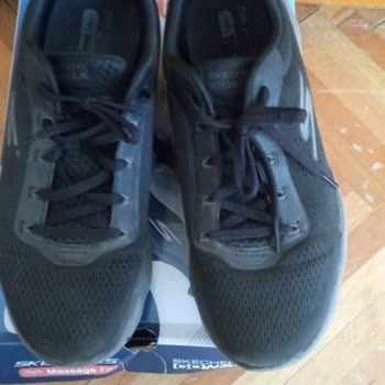 Olgarlar Spor Malzemeleri Firmasından Alınan Skechers Marka Kusurlu Ürün