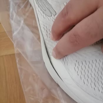 Skechers Spor Ayakkabı Açılma Yaptı