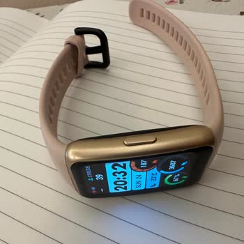 Genpa Kılcal Çizikten Dolayı Garanti Dışı Kalan Bileklik