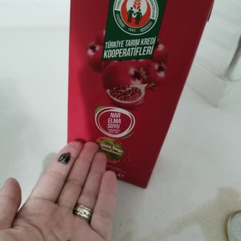 Tarım Kredi Meyve Suyunda Siyah Kurtlar