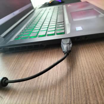 Monster Tulpar T7 V20.5 Modeli Mavi Ekran Verip Kapanıyor.