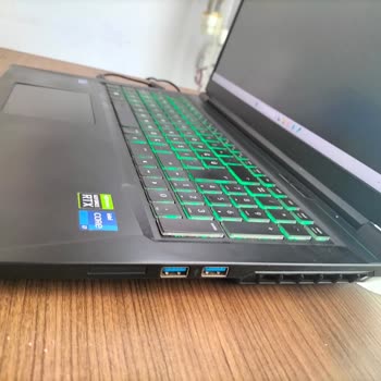 Monster Tulpar T7 V20.5 Modeli Mavi Ekran Verip Kapanıyor.