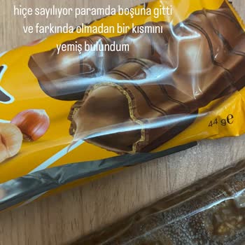 Nutymax Ürünün Üzerinde Benekler Var