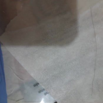 BİM Üçgen Yufkadan Kıl Çıkması