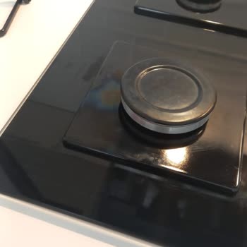 Bosch Ocak Tencereleri Çaydanlığı Kararttı