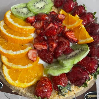 Yakamoz Pastanesi (Trabzon) Bebek Doğum Günü Pastasını Unuttuk Deyip Yapmadılar