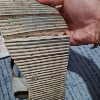 Deichmann Kaliteli ve Garanti Kapsamında Ayakkabısına Sahip Çıkmıyor