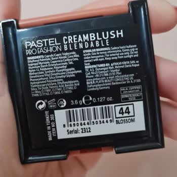 Pastel Kozmetik Cream Allık Bozuk Ve Denenmiş