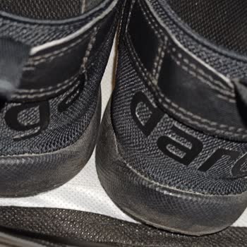 Adidas Ayakkabı Topuğunda Çökme