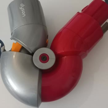Dyson V15 Tetik Kilitli Koltuk Alt Adaptörü