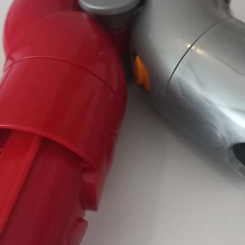 Dyson V15 Tetik Kilitli Koltuk Alt Adaptörü