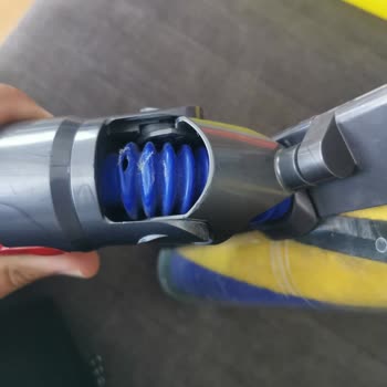 Dyson Lazer Başlığı Problemi