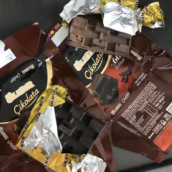 Ülker Bitter Çikolata Bozuk Çıktı