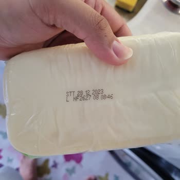 Teksüt Ve Küflenmiş Kaşar Peyniri