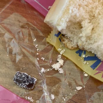 Uno Ekmek İçinden Bilinmeyen Madde