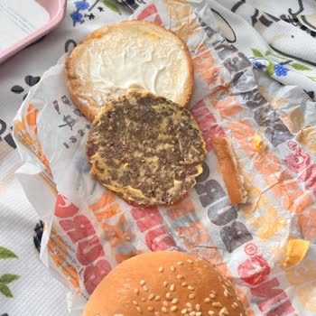 Burger King (İlgisizliği Artık Usandırdı.)