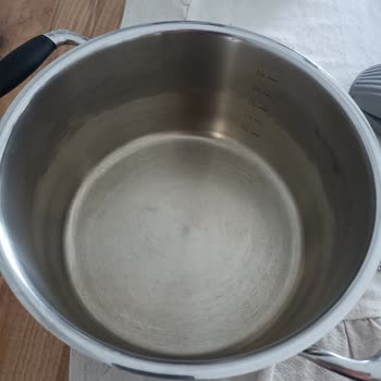 Korkmaz Mutfak Eşyaları Flora Tencere Seti Pişmanlığı ( Cam Patladı )