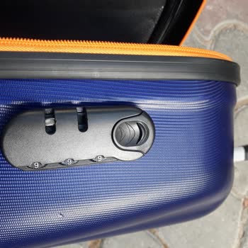 A101 Valiz Kırıldı, Garanti Yok İade Yok