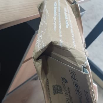 Yves Rocher Ürünlerin Jelatinsiz Korumasız Özensiz Paketlenmesi