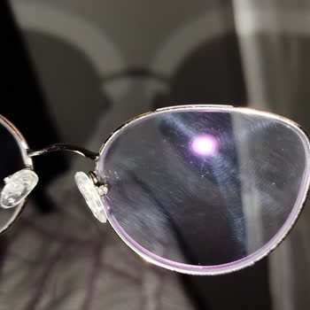 Atasun Optik Çizilen Optik Cam Sorunu Var