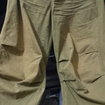 Bershka Pantolon Hemen Sarardı