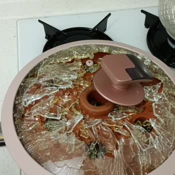 Neva Tencere Kapağı Patladı