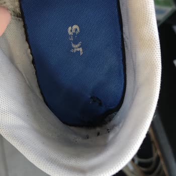 Yalı Spor Adidas Marka Ayakkabı Hiç Memnun Değilim