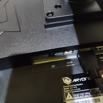 Monster Notebook Aryond V27 Monitör Adaptör Sorunu Ve Kızak Sorunu