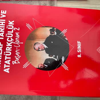 Bahçeşehir Koleji Yırtık Kitaplar Gönderdi.